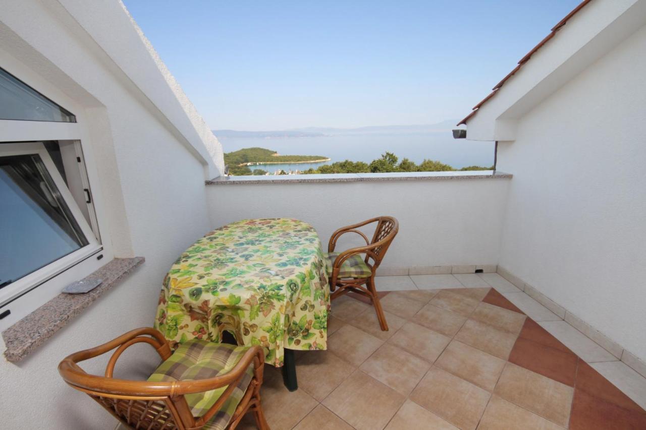 Apartments And Rooms With Parking Space Njivice, Krk - 5458 المظهر الخارجي الصورة