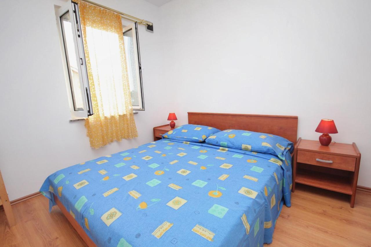 Apartments And Rooms With Parking Space Njivice, Krk - 5458 المظهر الخارجي الصورة