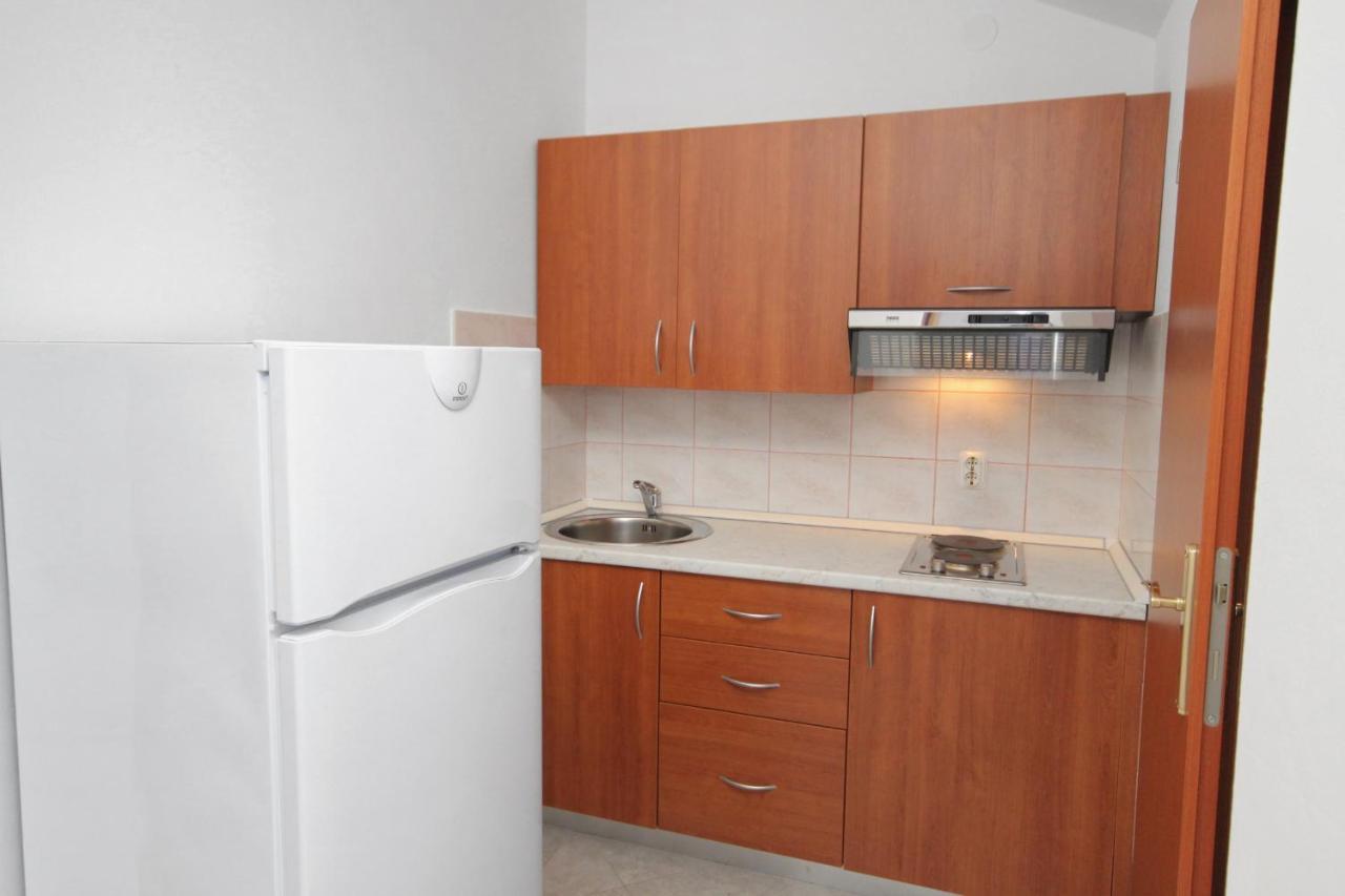 Apartments And Rooms With Parking Space Njivice, Krk - 5458 المظهر الخارجي الصورة